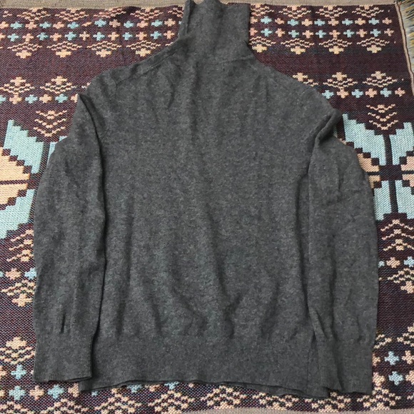 ❤️💕Men's Grey Turtleneck Sweater - Picture 3 of 5